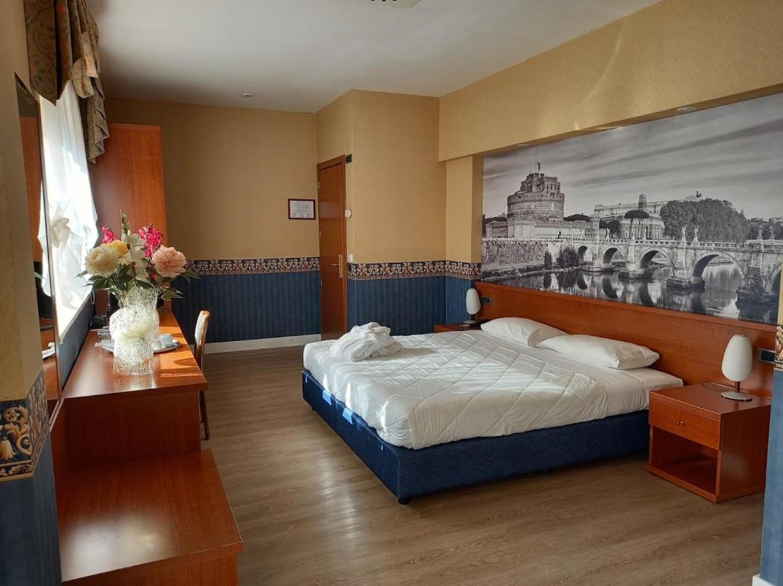 Ele Park Pamphili Hotel 4*