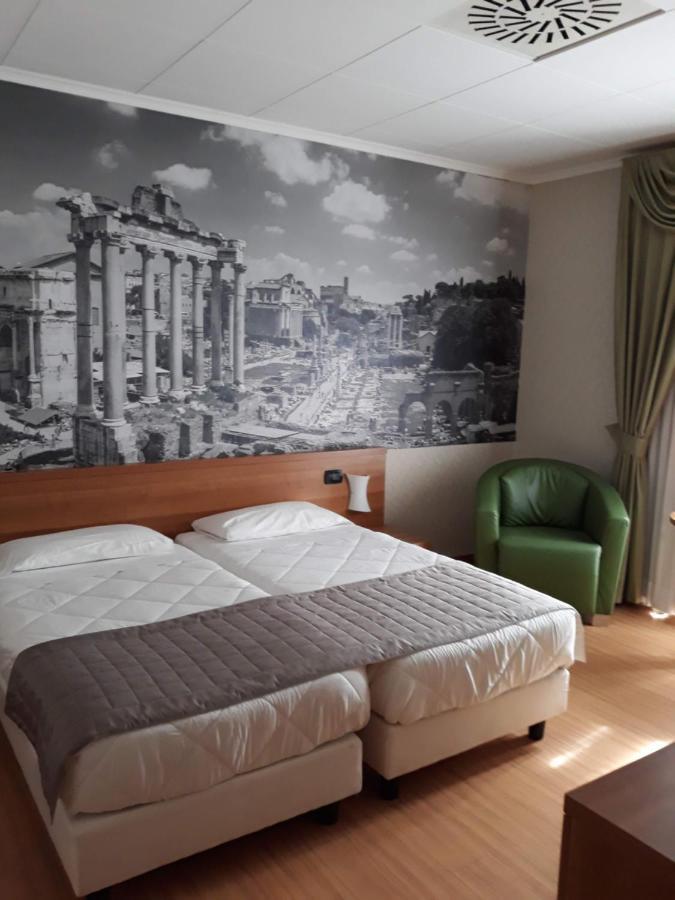 Hotel Ele Park Pamphili 4*