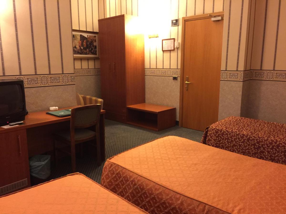 Hotel Ele Park Pamphili