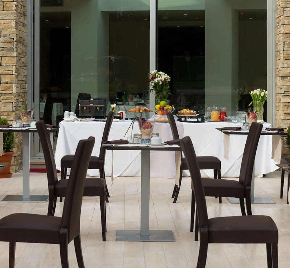 Ele Park Pamphili Hotel