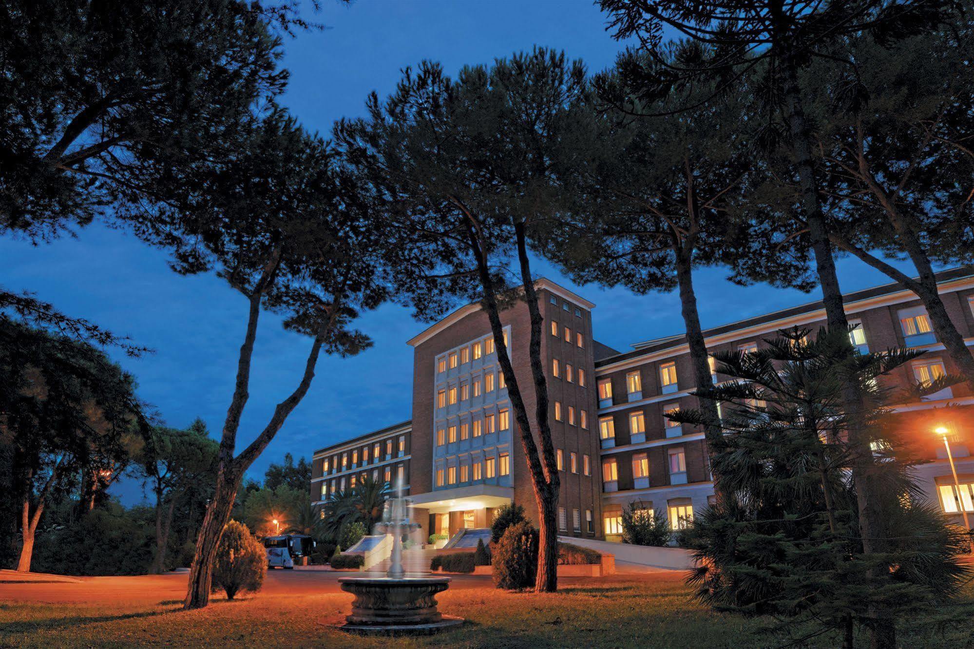 Ele Park Pamphili Hotel 4*